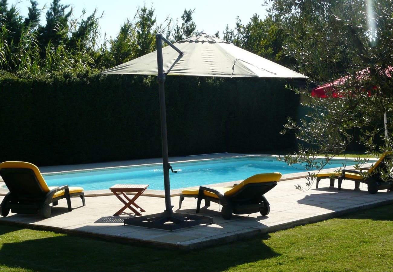 Holiday rental MOURIES Alpilles Provence villa heated pool