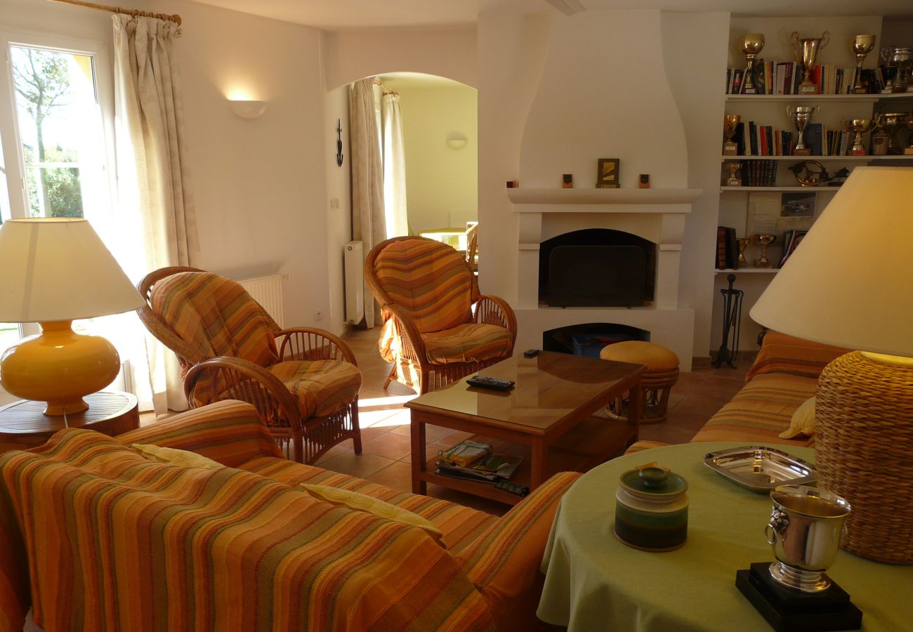 Villa in Mouriès - Vacation rental with heated  pool Mouries LS1-140