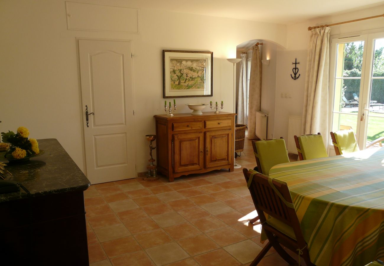 Villa in Mouriès - Vacation rental with heated  pool Mouries LS1-140