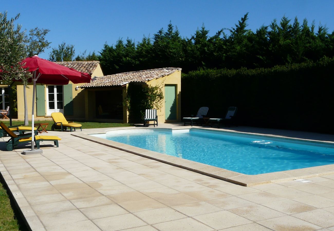 Villa in Mouriès - Vacation rental with heated  pool Mouries LS1-140