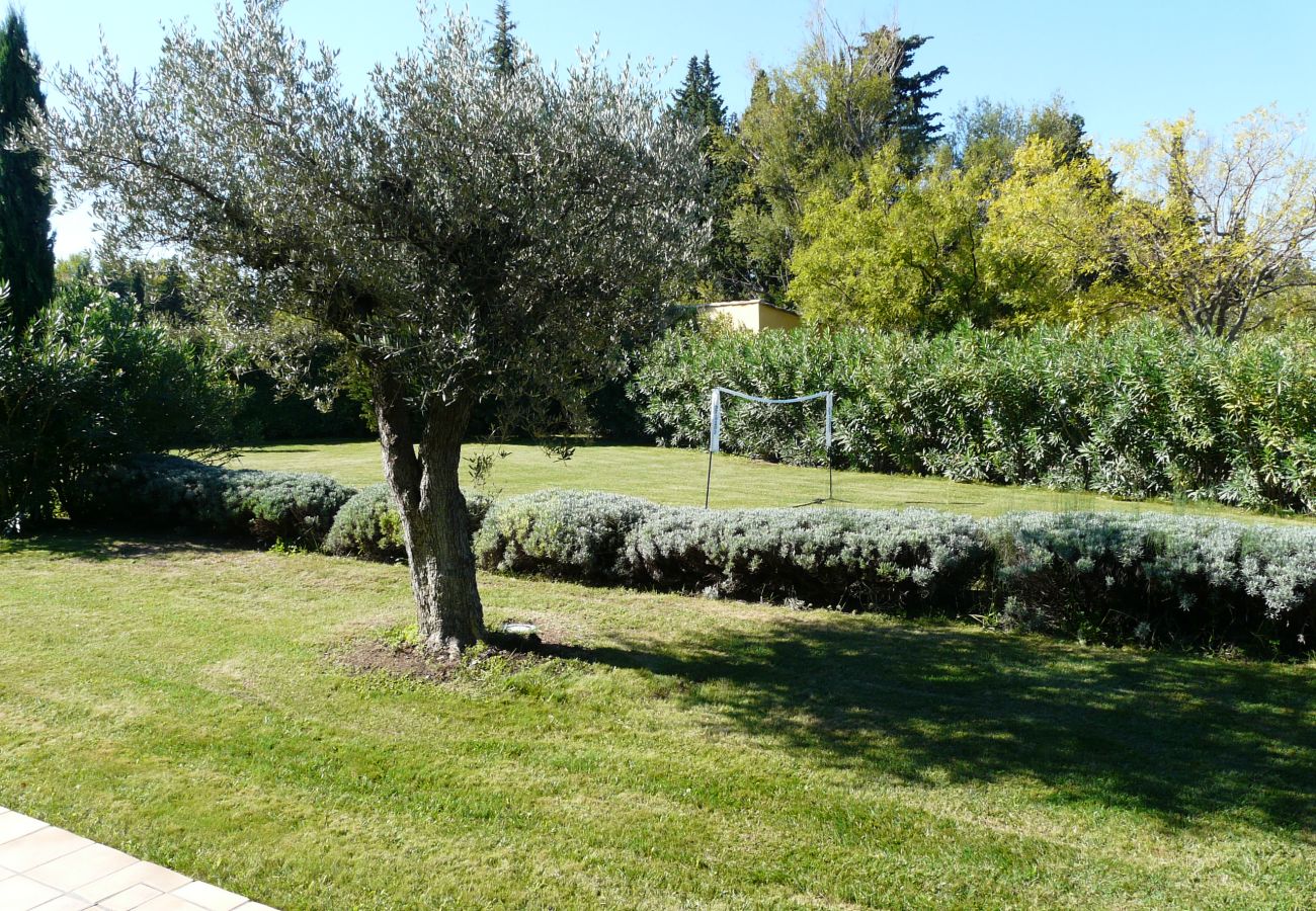 Villa in Mouriès - Vacation rental with heated  pool Mouries LS1-140