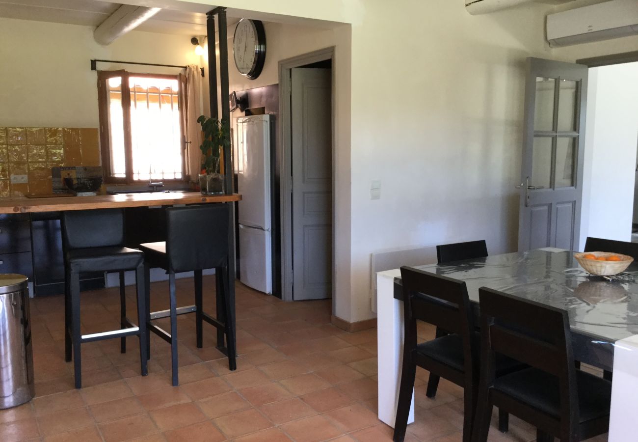 House in Fontvieille - Holiday rental house with pool FONTVIEILLE LS1-256