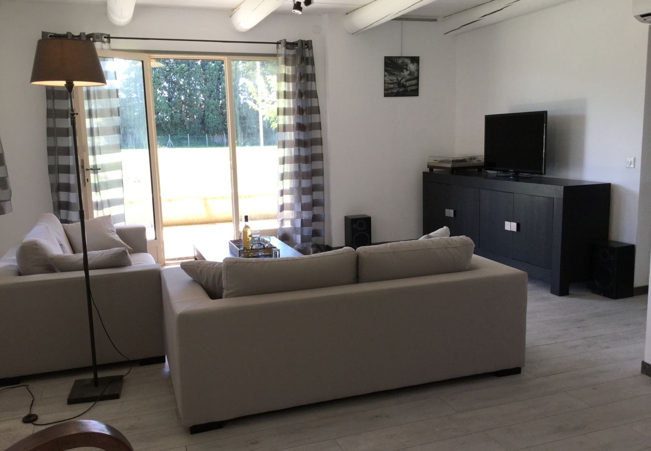 House in Fontvieille - Holiday rental house with pool FONTVIEILLE LS1-256