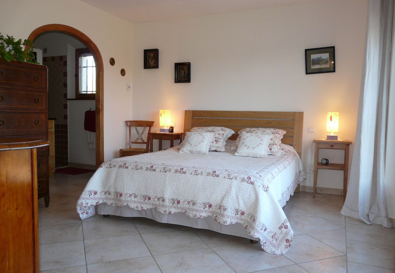 Vacation rental SAINT REMY DE PROVENCE house for rent 4 bedrooms