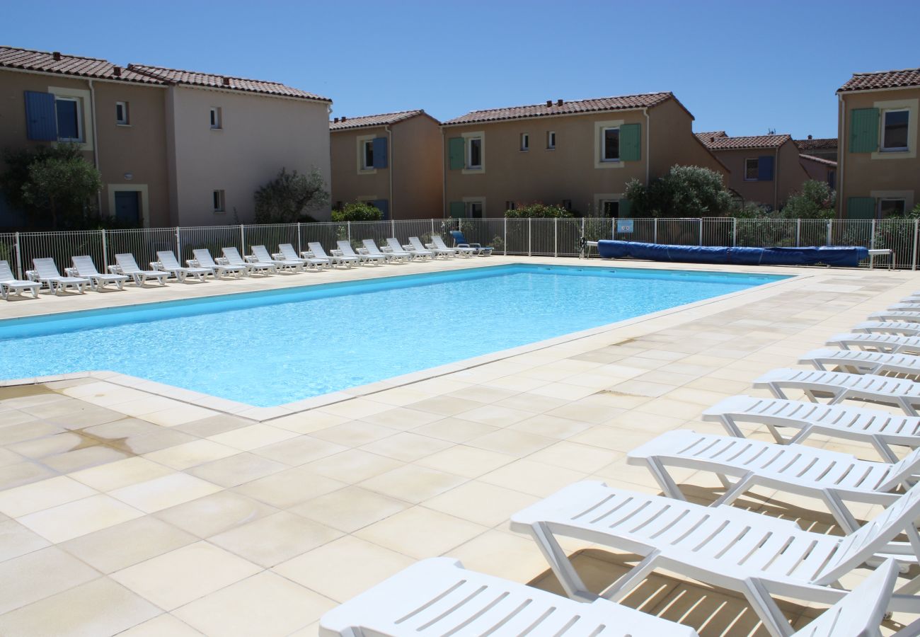 MOURIES Holiday Rental cottage with pool for rent 4 people heated pool