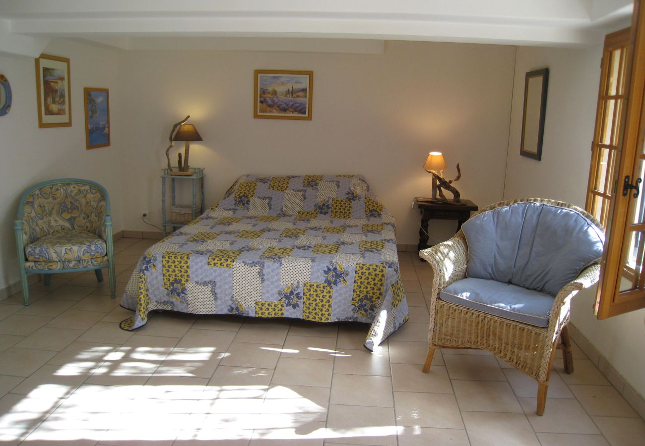 Villa in Mérindol - Vacation rental house with pool MERINDOL LS2-153