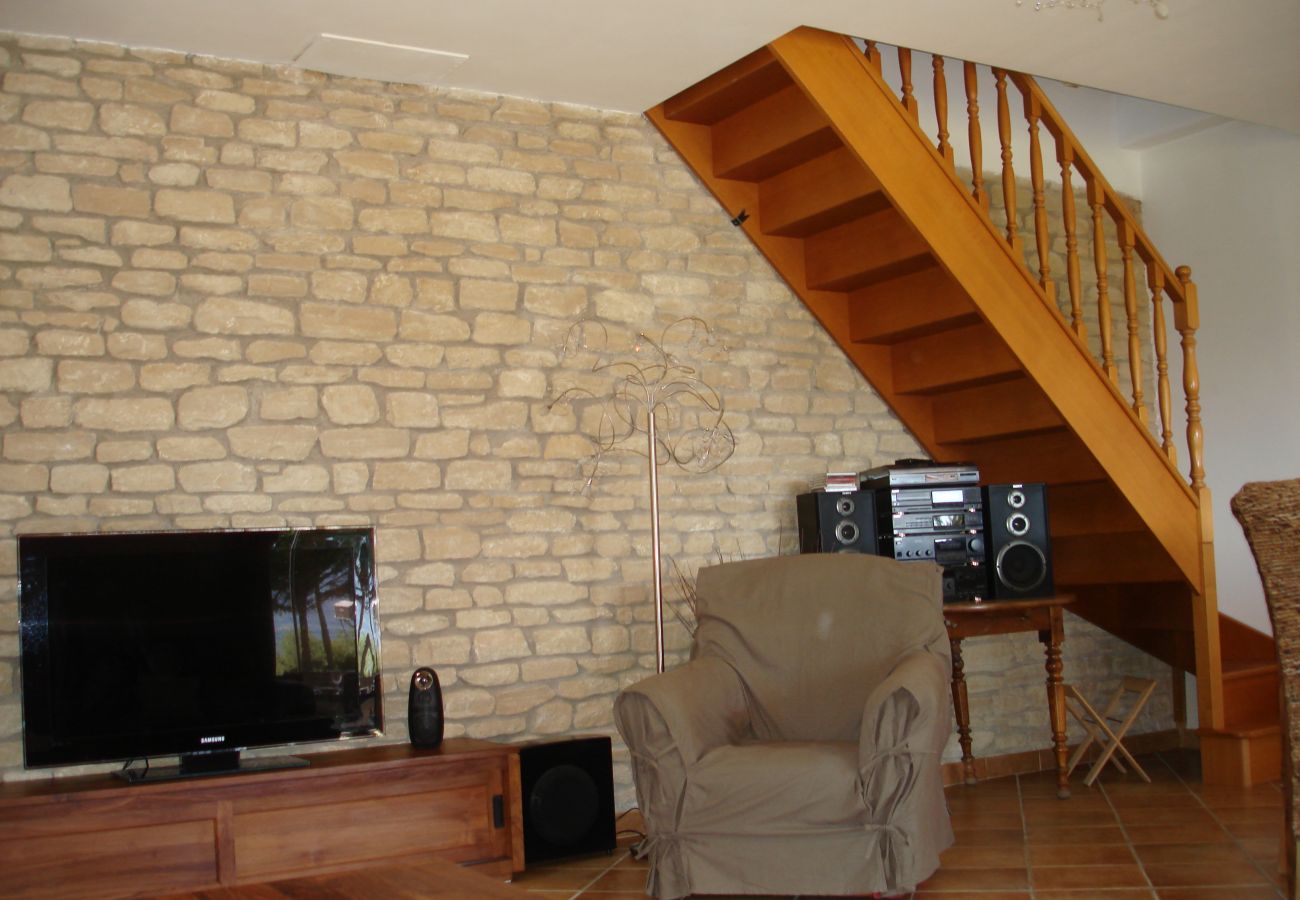 House in Bonnieux - Vacation rental house with pool BONNIEUX LS2-209