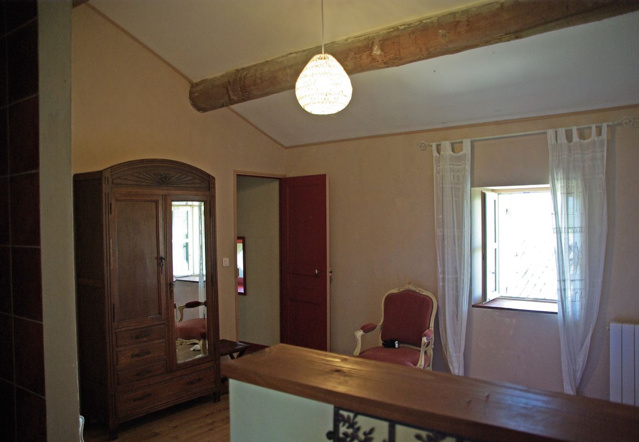 Villa in Gordes - Vacation rental house with pool GORDES LS2-107