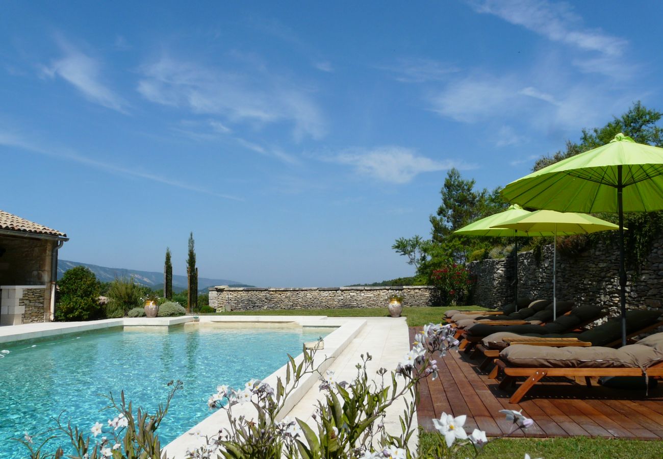 Holiday rental LACOSTE farmhouse for rent beautiful view