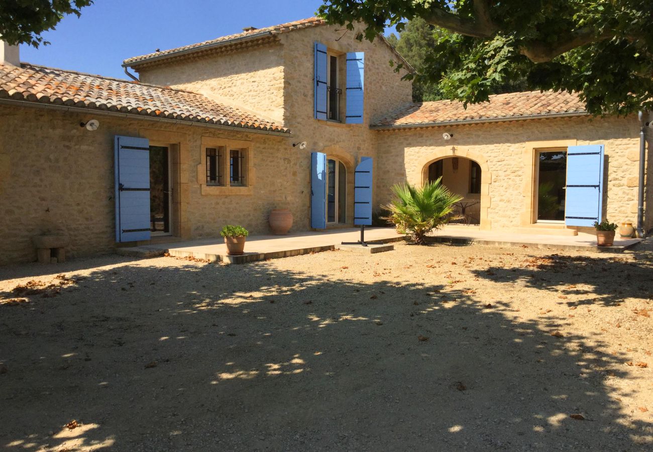 Villa in Cheval Blanc - Holiday rental with pool CHEVAL BLANC LS2-350