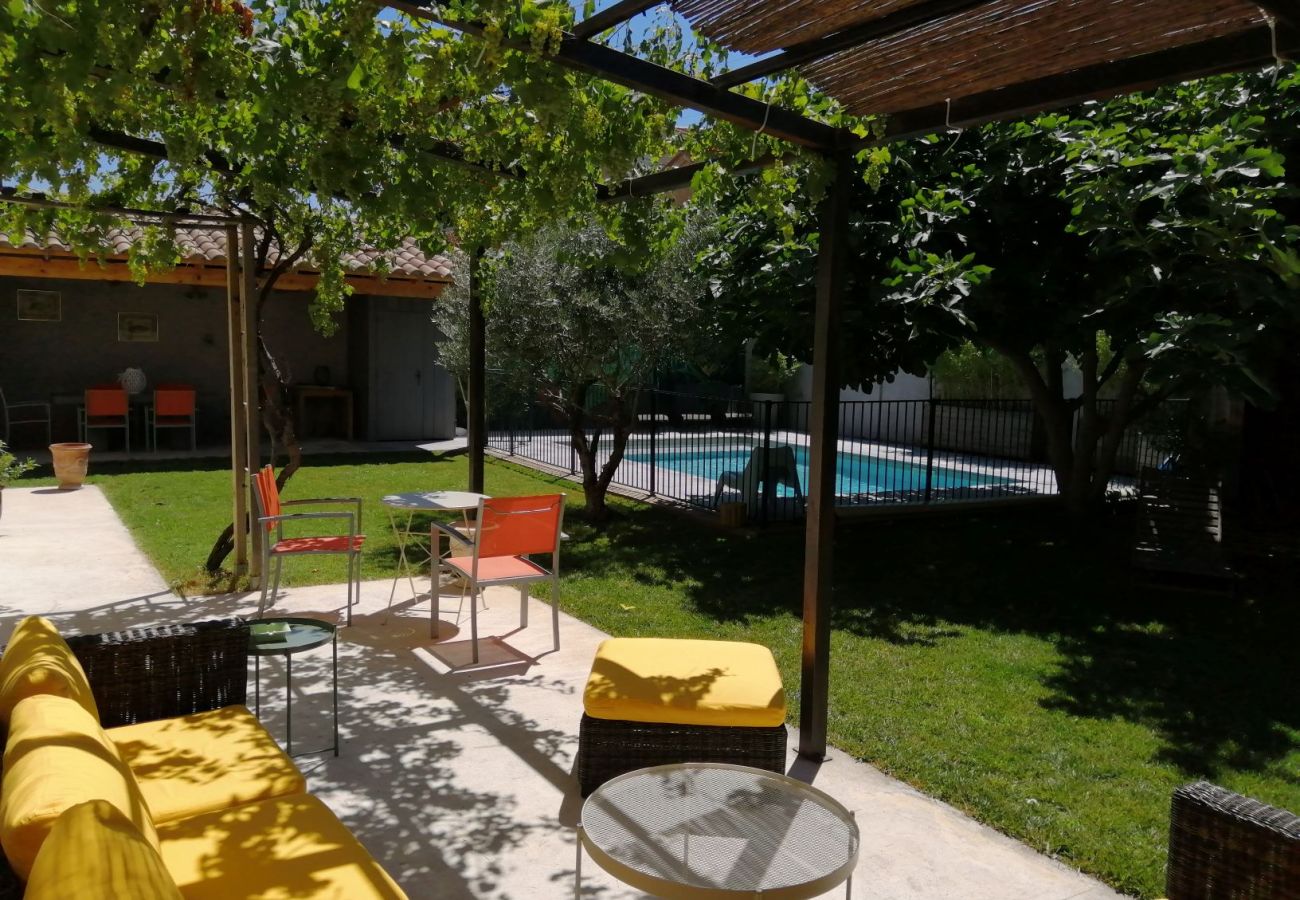 AVIGNON vacation rental house to rent garden