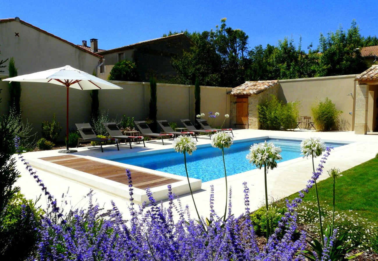 EYGUIERES vacation rental property heated pool for rent 8 people