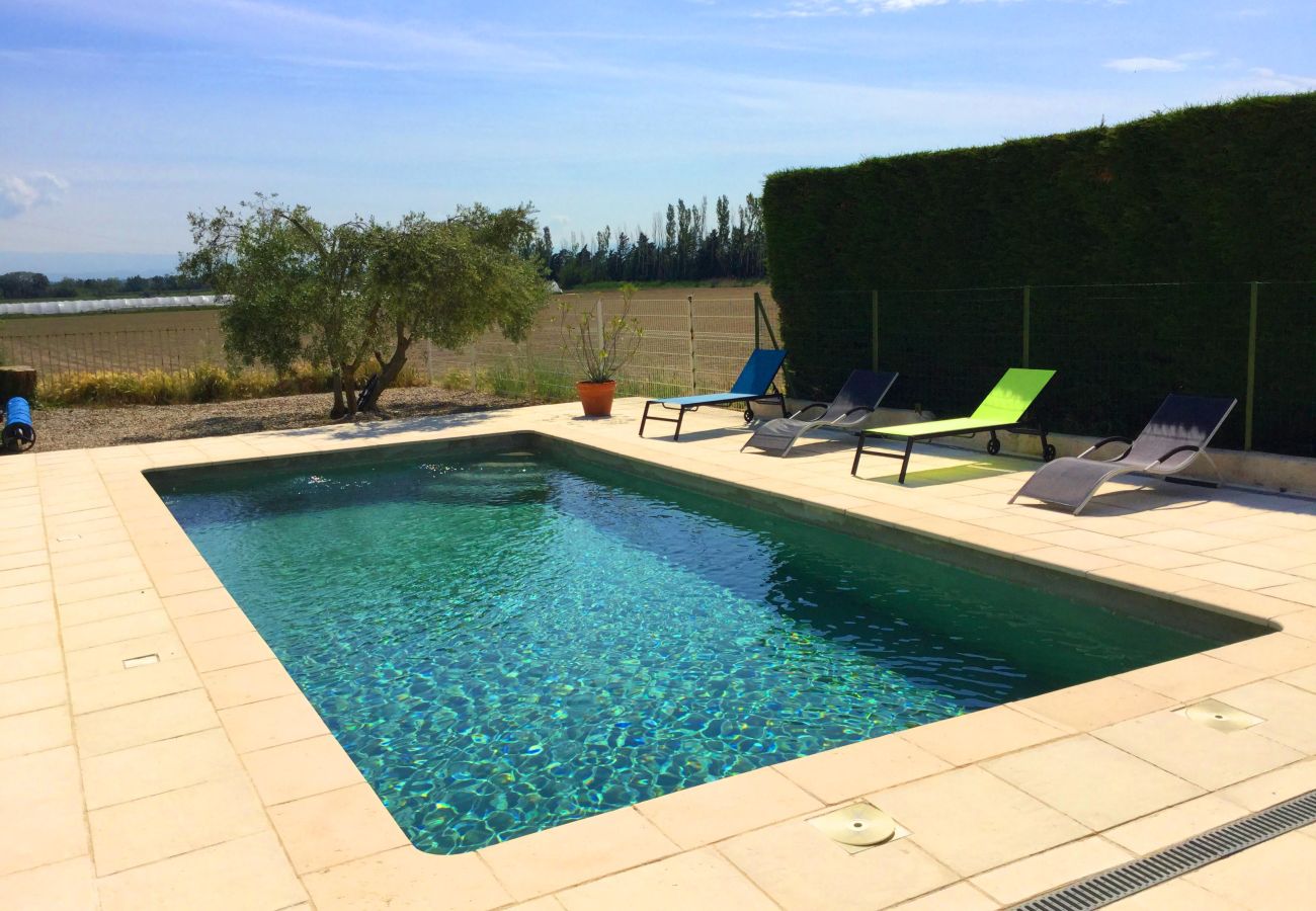 BÉDARRIDES vacation rental house for rent private pool