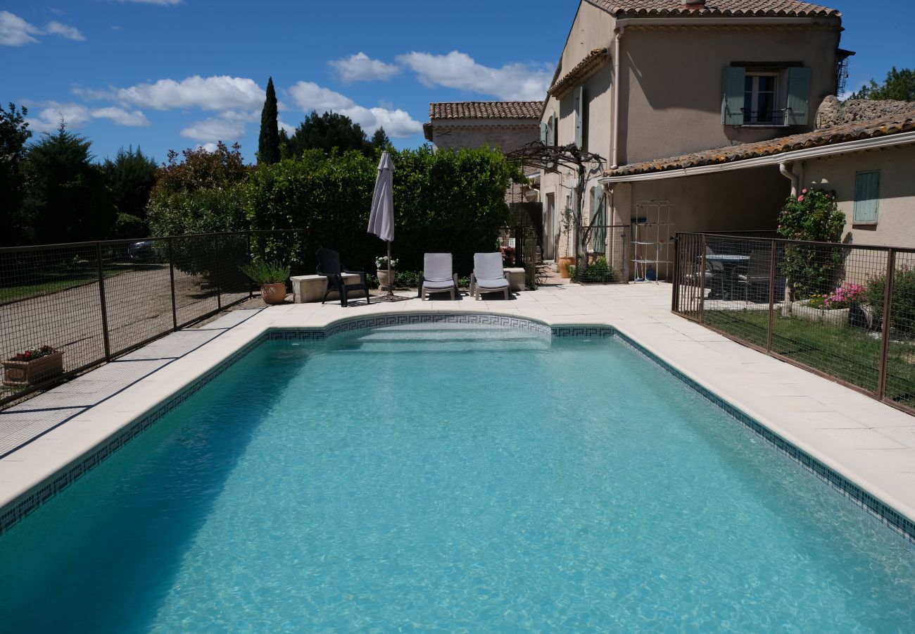 CARPENTRAS holiday rental farmhouse for rent piscine