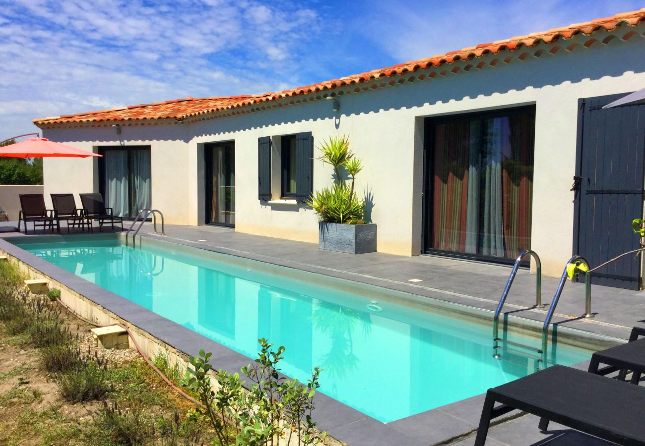 Holiday rental L'ISLE-SUR-LA-SORGUE house for rent private pool