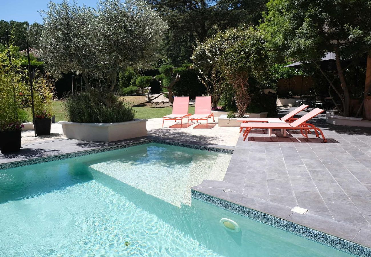 Vacation rental CAUMONT-SUR-DURANCE house for rent private pool