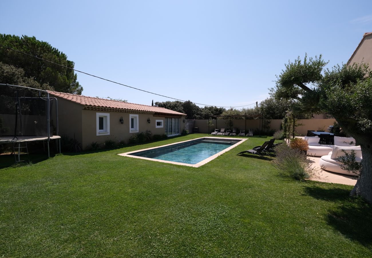 Villa in Aureille - Vacation rental house with pool AUREILLE LS1-401