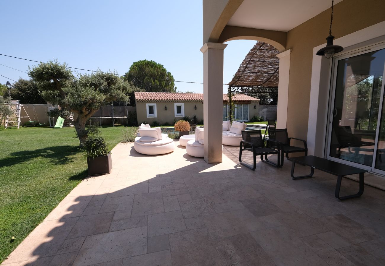 Villa in Aureille - Vacation rental house with pool AUREILLE LS1-401