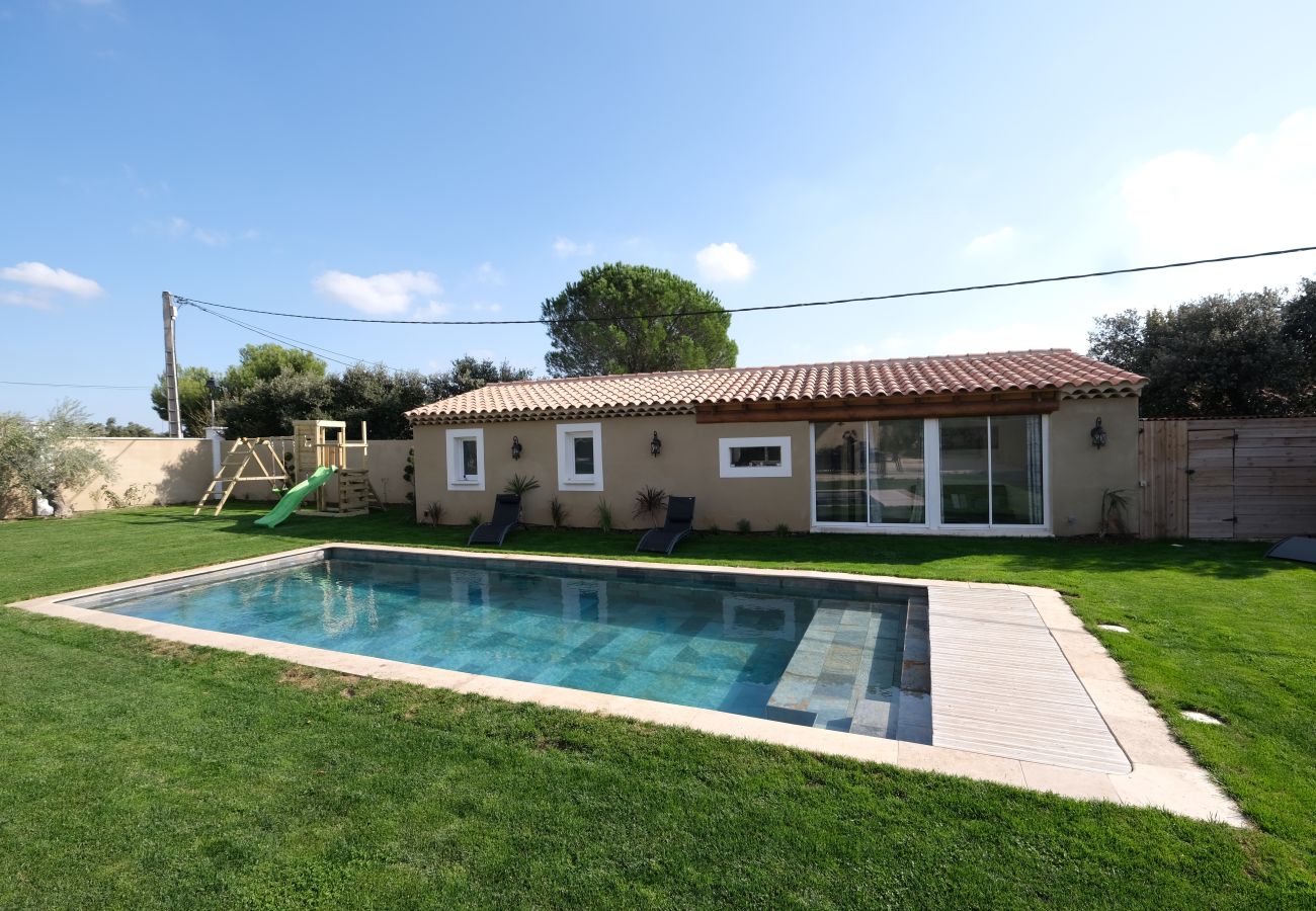 Villa in Aureille - Vacation rental house with pool AUREILLE LS1-401