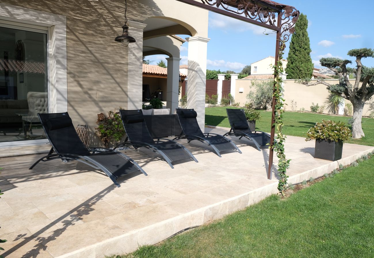 Villa in Aureille - Vacation rental house with pool AUREILLE LS1-401