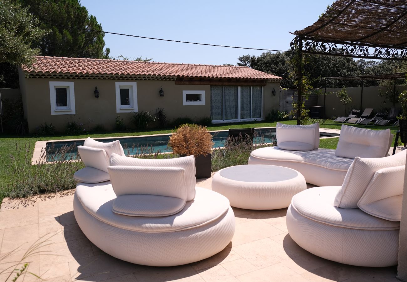 Villa in Aureille - Vacation rental house with pool AUREILLE LS1-401