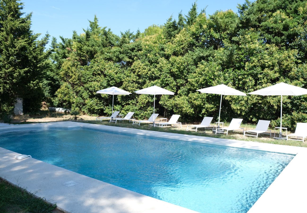 Holiday rental LAGNES farmhouse for rent LAGNES pool