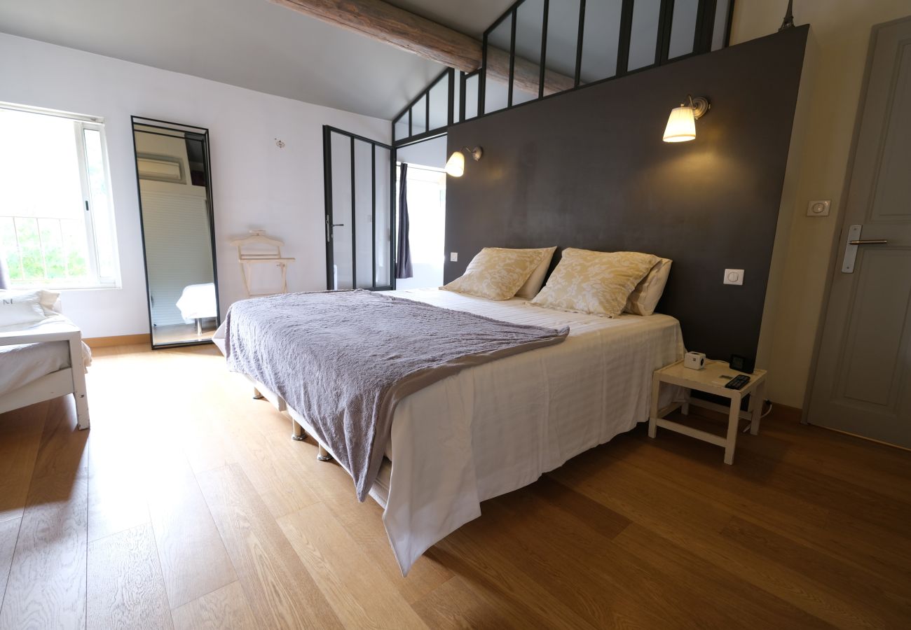 CHEVAL-BLANC vacation rental house for rent 3 bedrooms