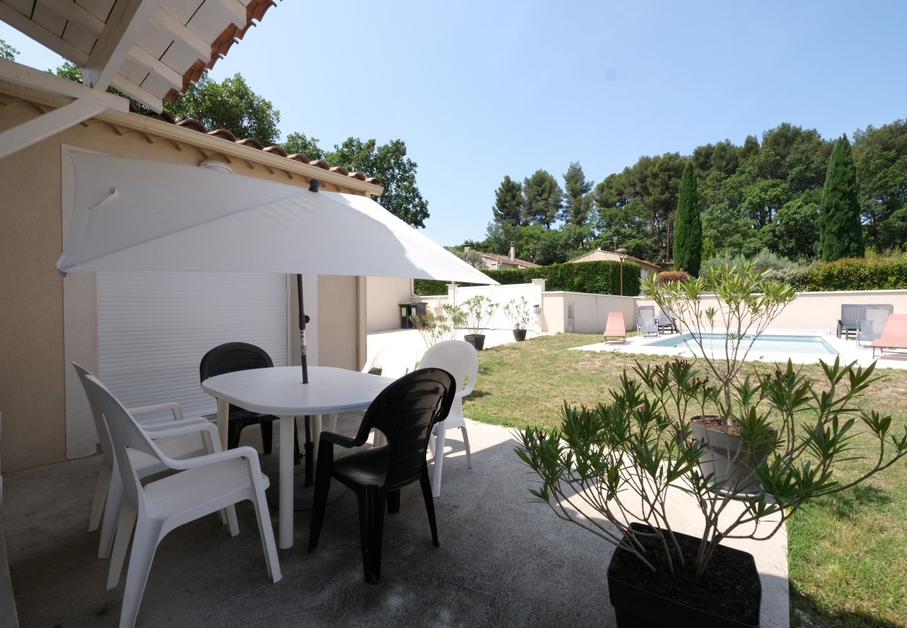 Villa in Mas-Blanc-des-Alpilles - Vacation rental house with pool SAINT REMY DE PROVENCE LS1-418