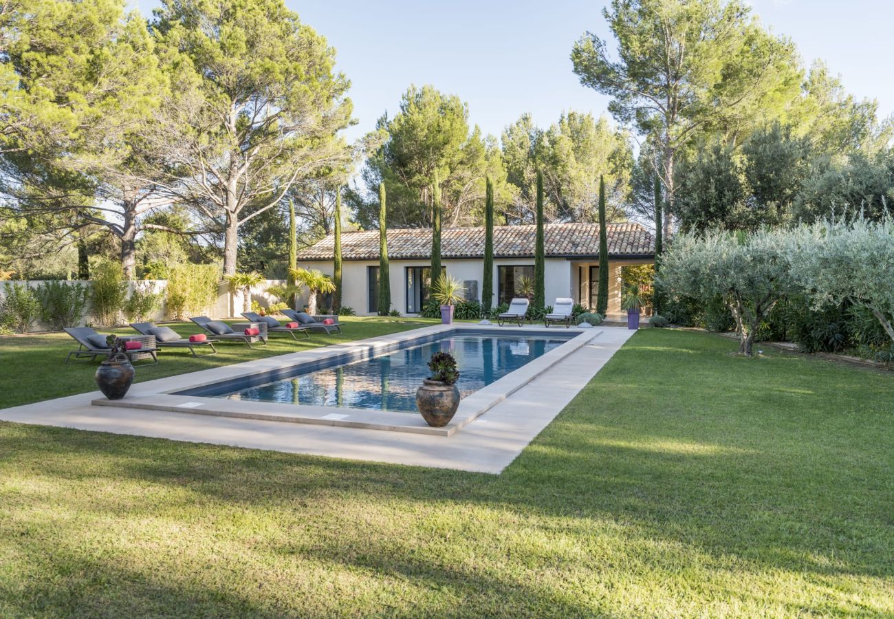 Villa in Lourmarin - Vacation rental house with pool LOURMARIN LS2-385