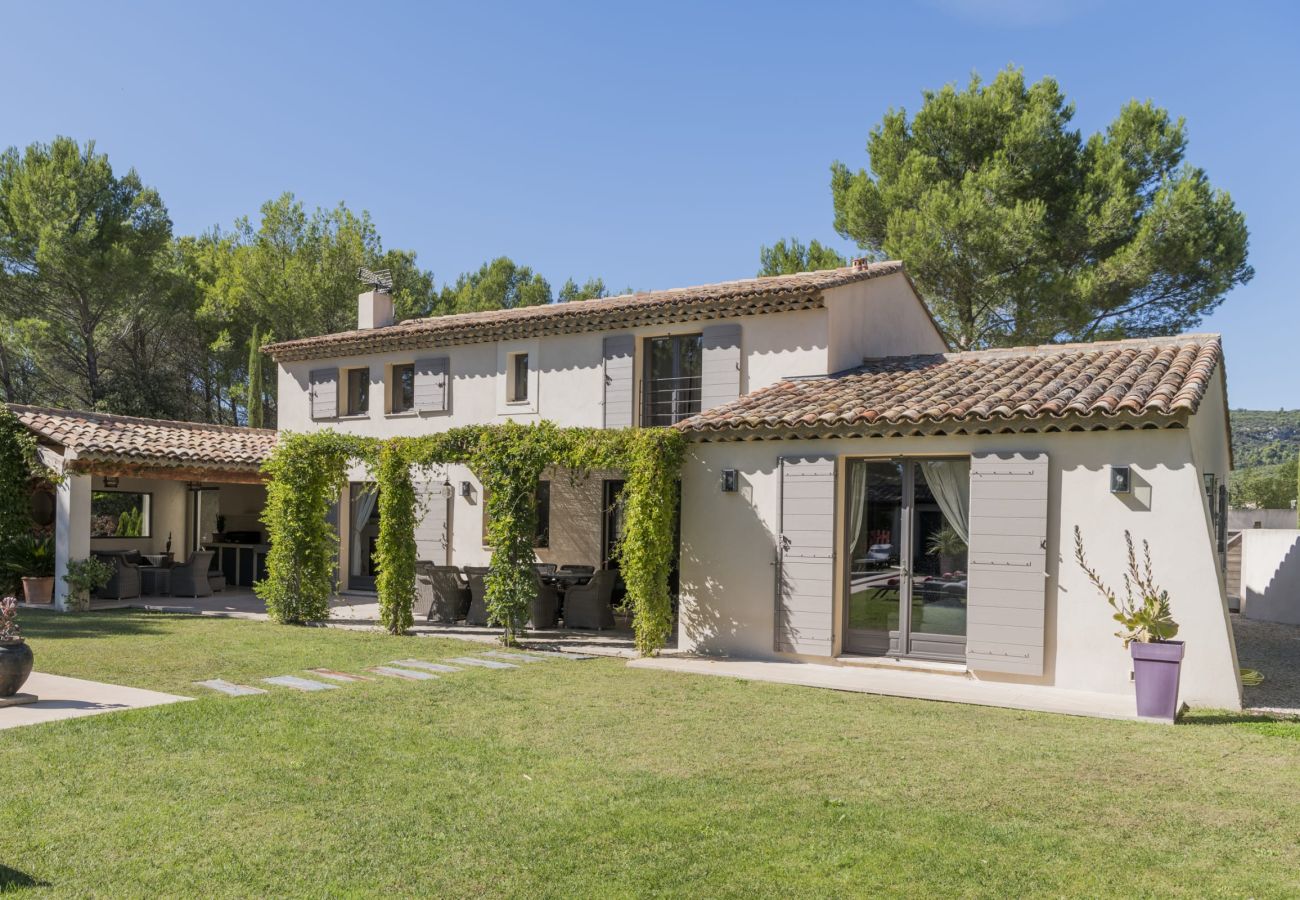 Villa in Lourmarin - Vacation rental house with pool LOURMARIN LS2-385