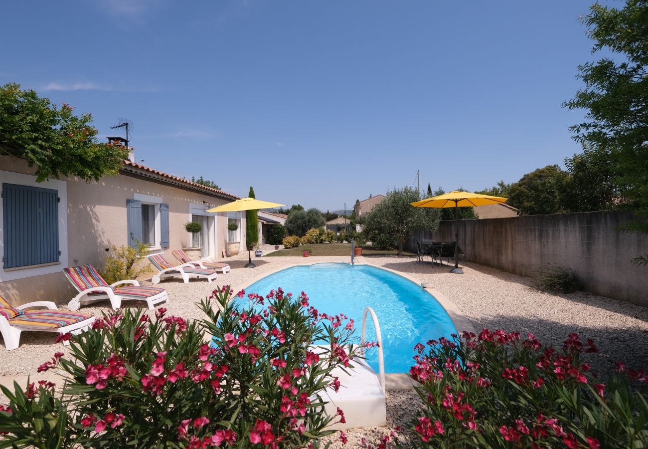 Holiday rental L'ISLE-SUR-LA-SORGUE villa for rent garden