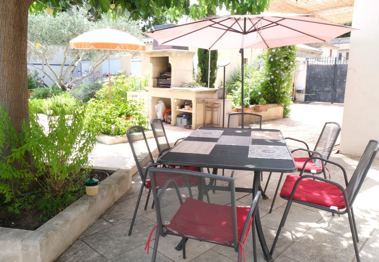 House in Arles - Vacation rental house with pool MOULES LS3-424