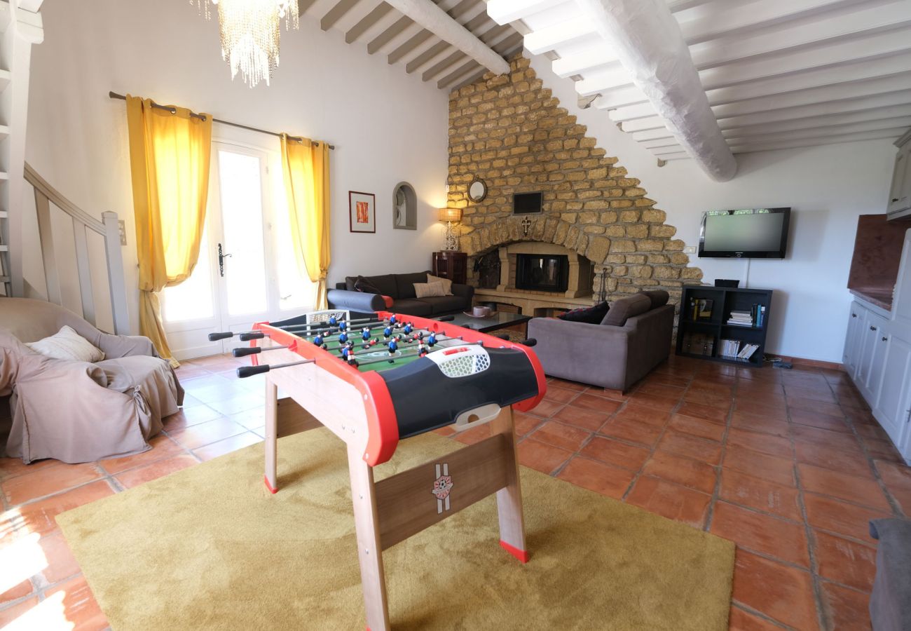 Vacation rental SAINT-CHAMAS villa for rent living room