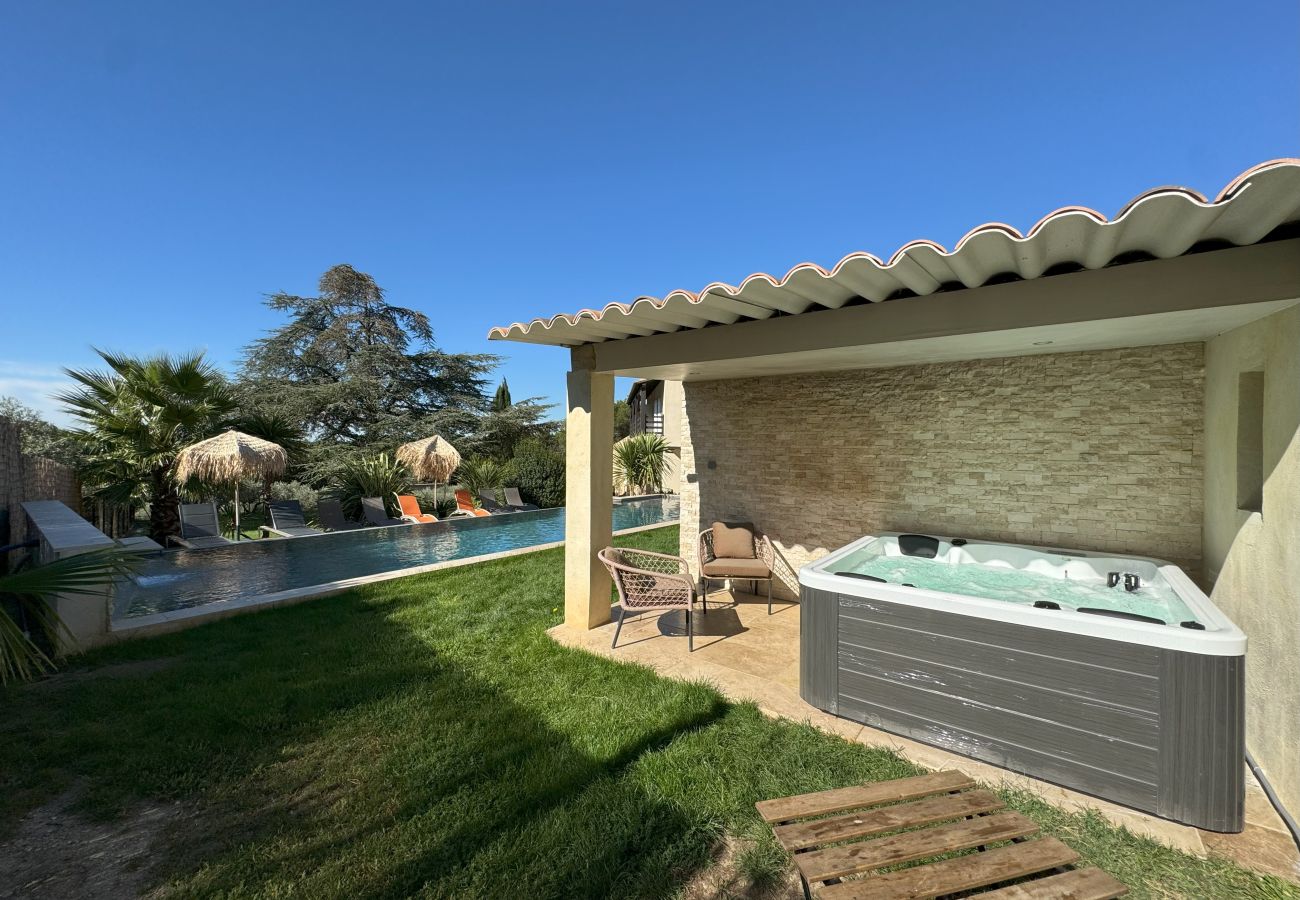 Vacation rental SAINT-CHAMAS villa for rent jacuzzi