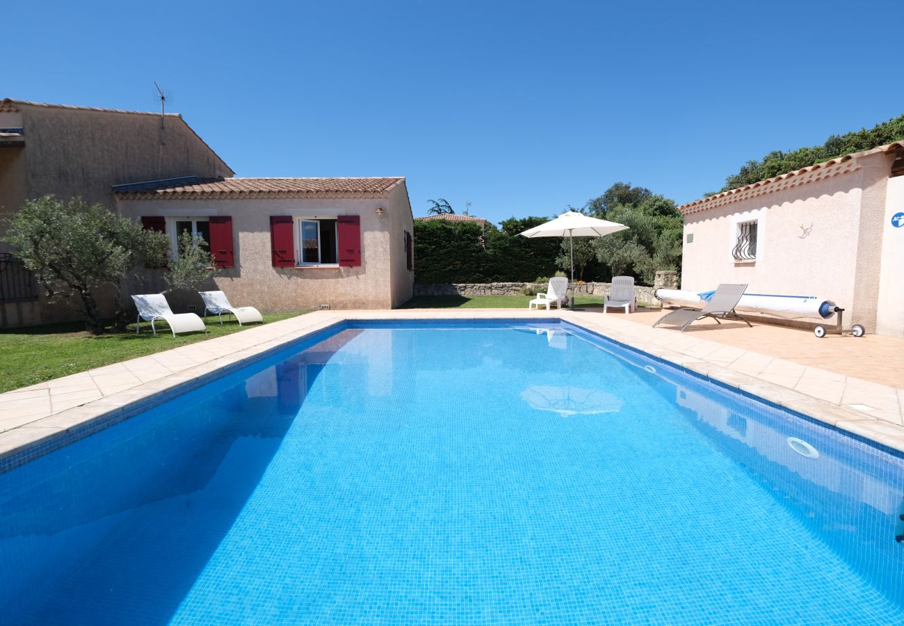 Villa in Aureille - Vacation rental house with pool AUREILLE LS1-439