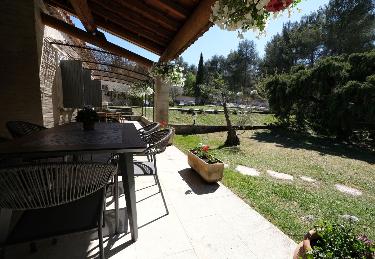 Villa in Taillades - Vacation rental house with pool TAILLADES LS2-368