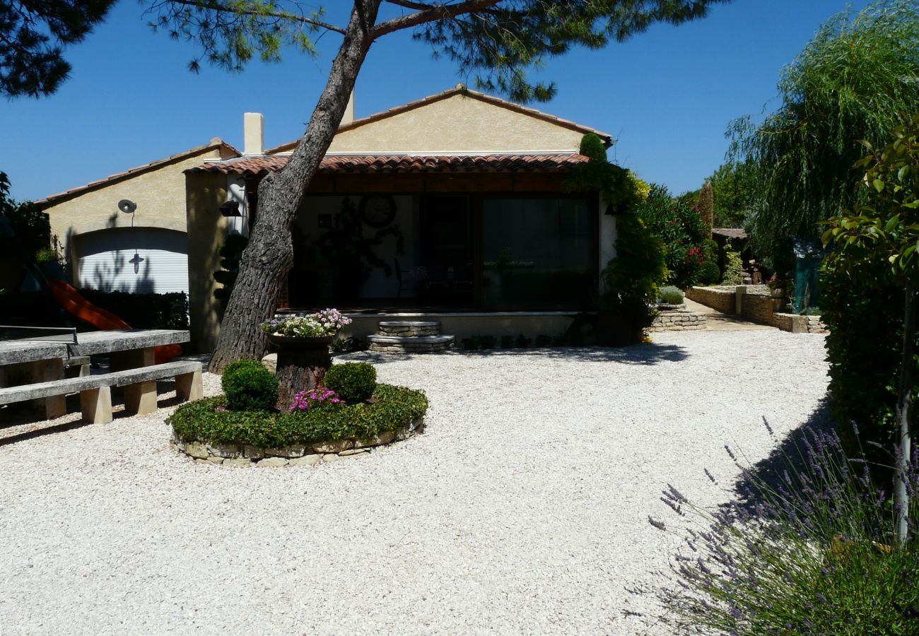 Villa in Maubec - Vacation rental house with pool MAUBEC LS2-126