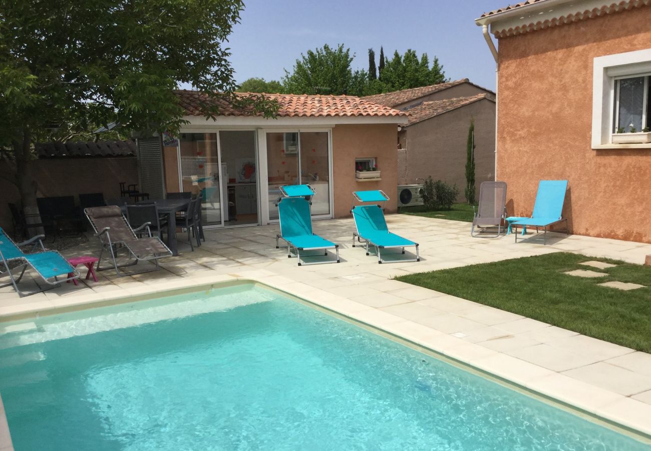 Villa in L´Isle sur la Sorgue - Vacation rental L'ISLE SUR LA SORGUE LS2-307