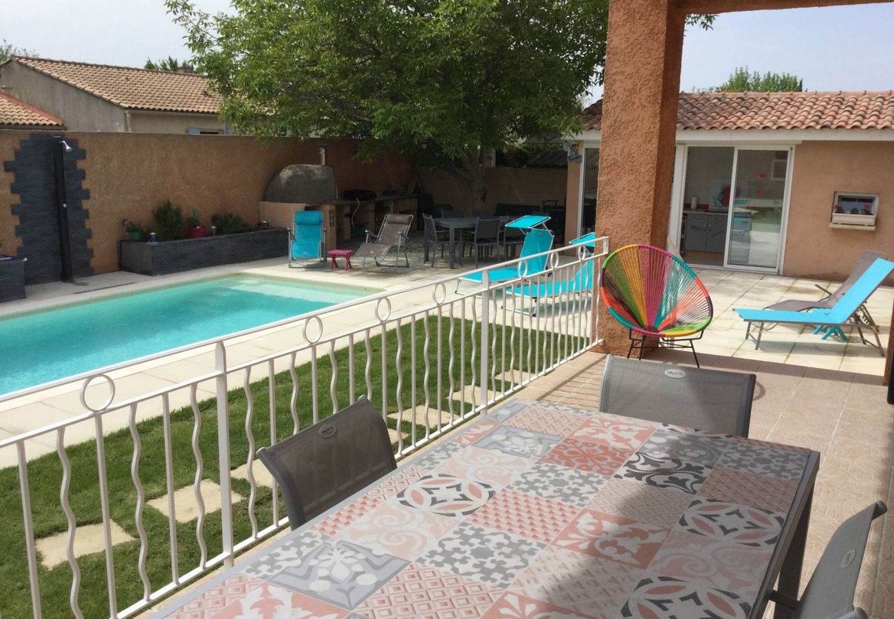 Holiday rental L'ISLE-SUR-LA-SORGUE house to rent garden