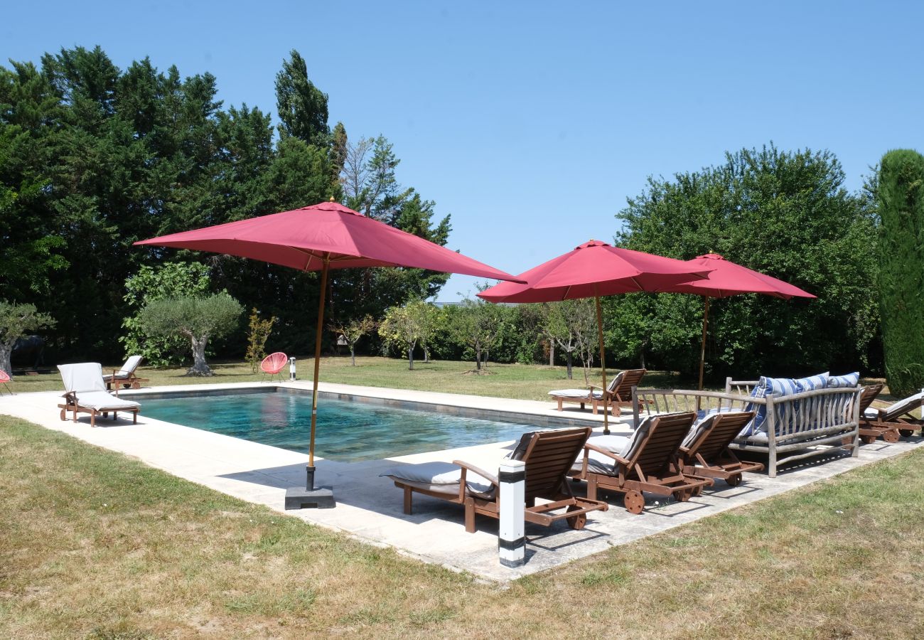 Villa in Cavaillon - Vacation rental farm with pool LES VIGNERES LS2-17