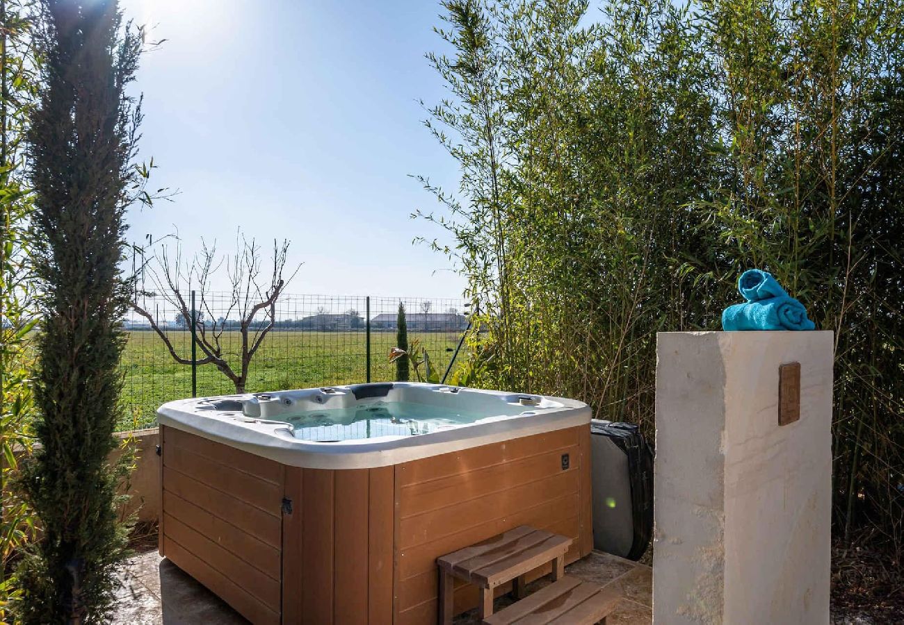 Holiday rental house for rent MOULÈS jacuzzi