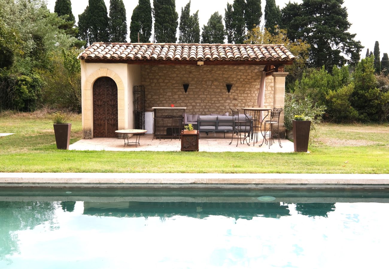 House in Eygalières - Holiday rental farm with pool EYGALIERES LS-447