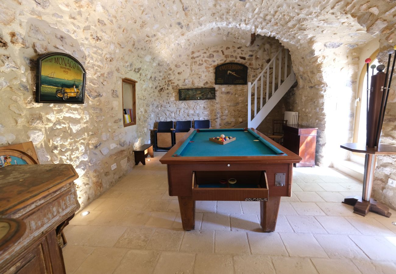 House in Eygalières - Holiday rental farm with pool EYGALIERES LS-447