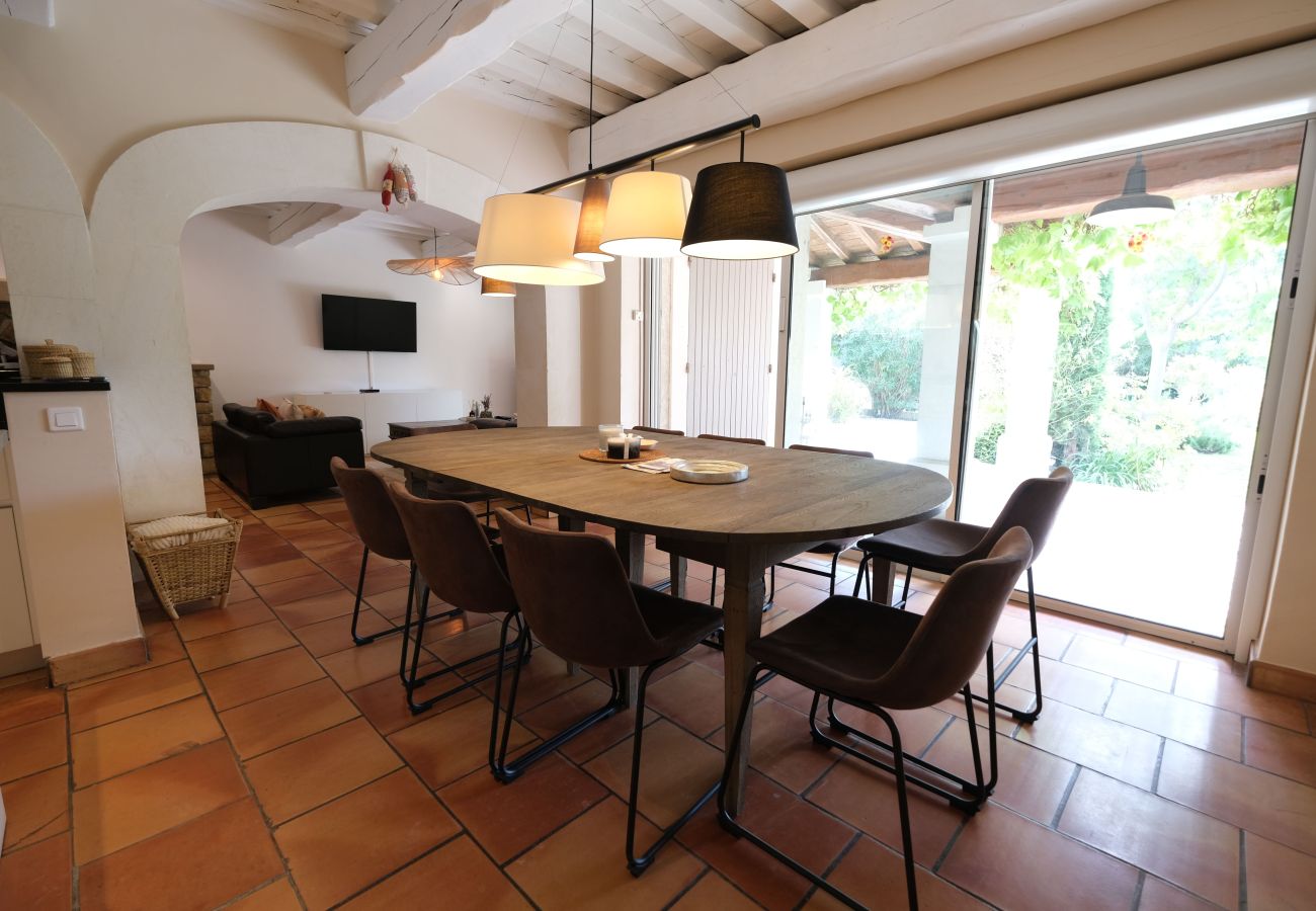 Villa in Tarascon - Villa with heated pool and tennis Fontvieille LS1-448