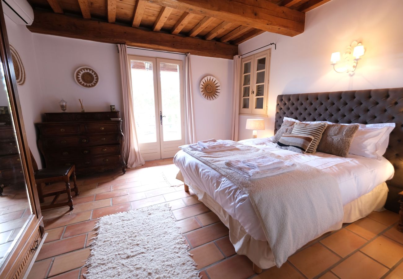 Vacation rental TARASCON villa for rent 4 bedrooms