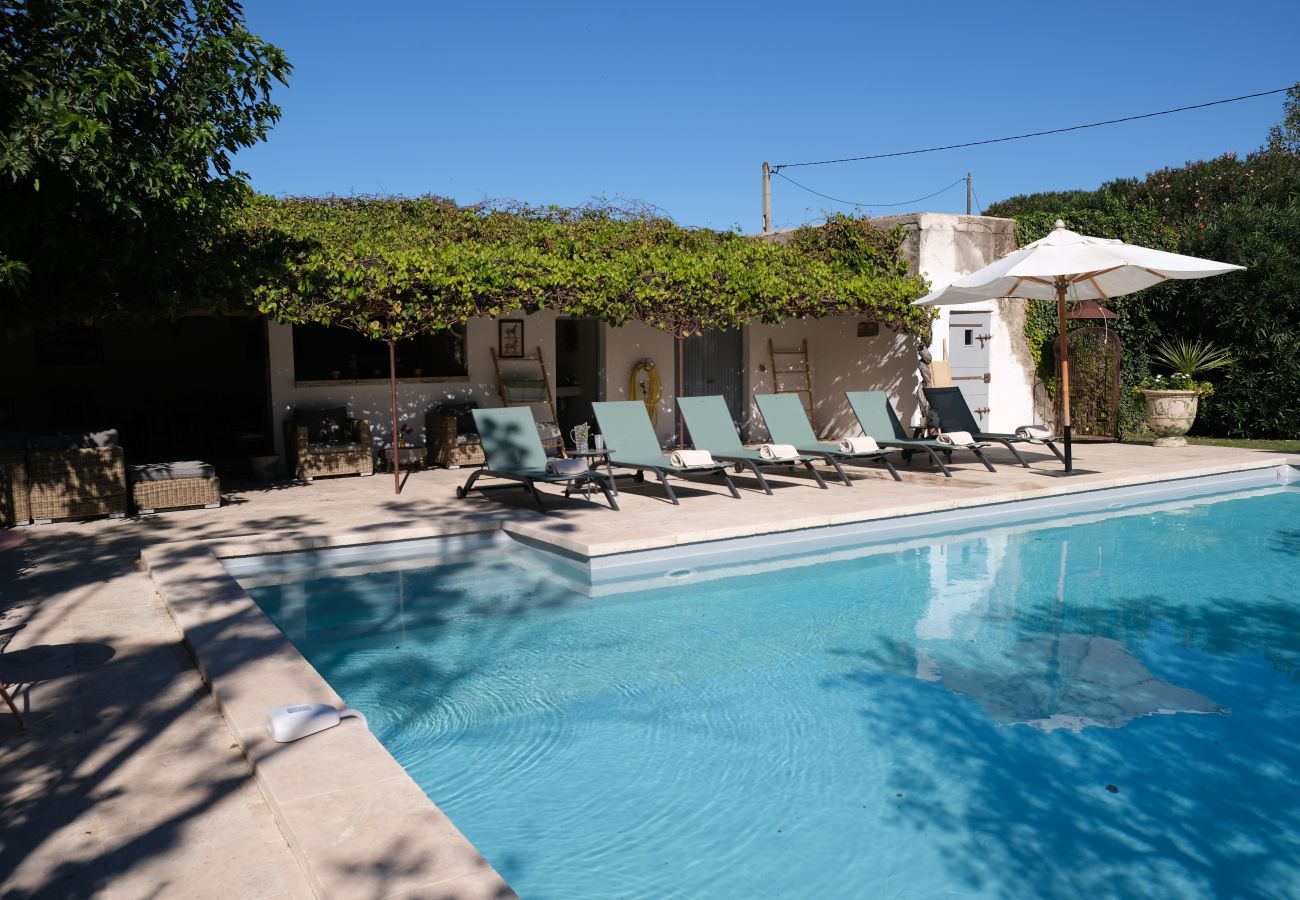 Villa in Tarascon - Villa with heated pool and tennis Fontvieille LS1-448