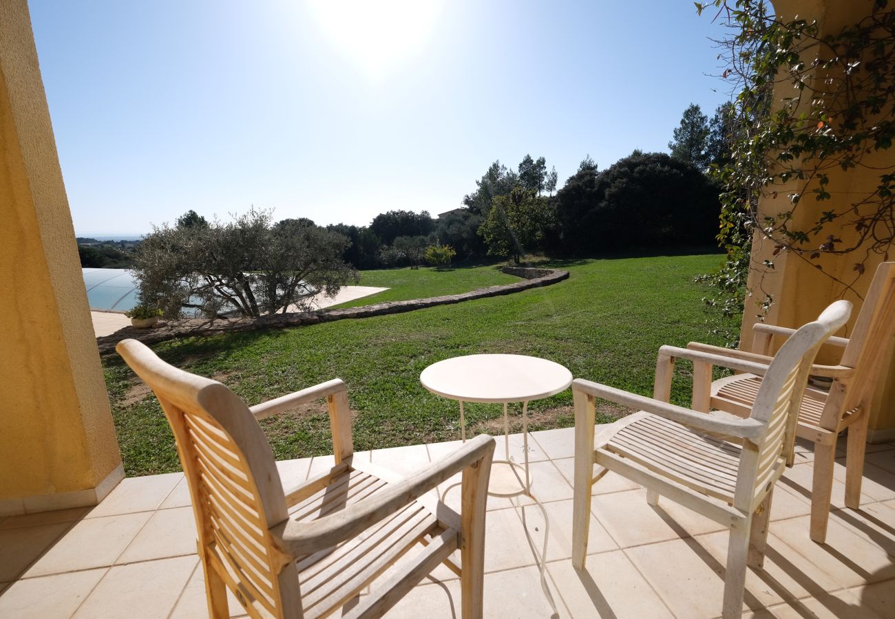 Villa in Aureille - Holiday rental villa view and pool AUREILLE LS1-449