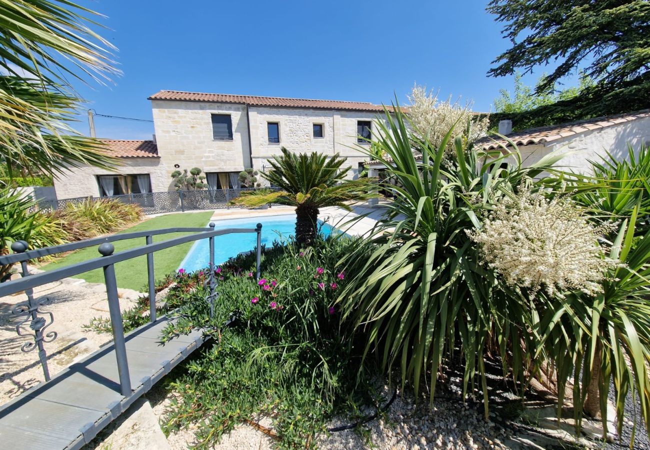 Holiday rental CAMARGUE villa for rent garden