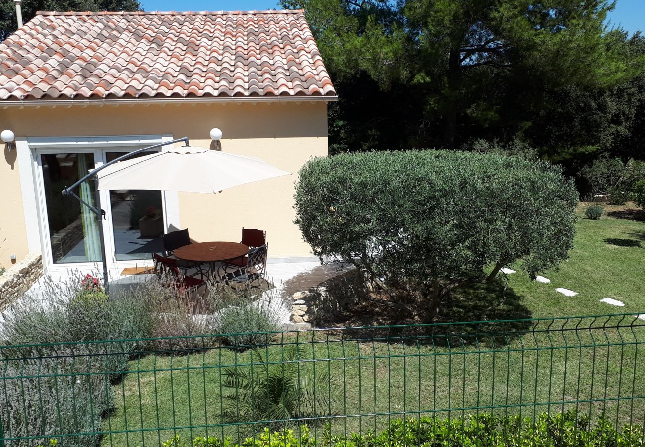 House in Orgon - vacation rental with pool Orgon LS1-451