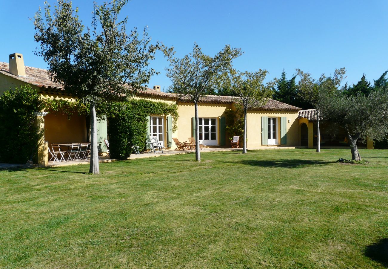 Villa à Mouriès - Location vacances maison piscine mouries LS1-140